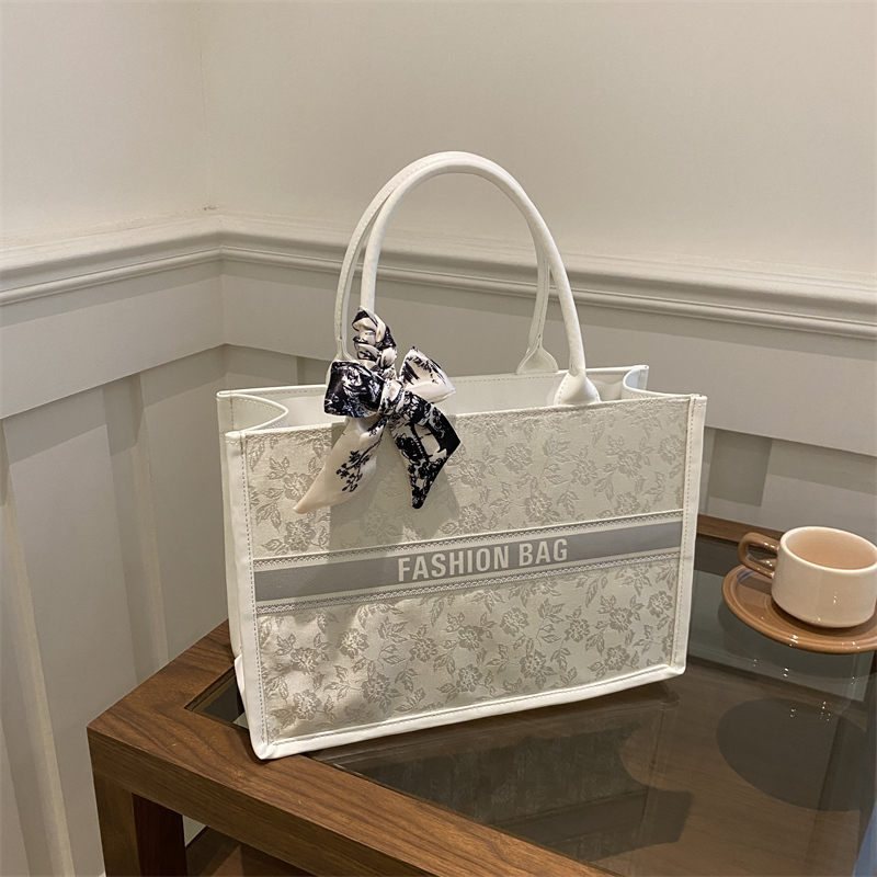 Luxury Elegant Women Tote Bag  - Women Bags On Sale review and price